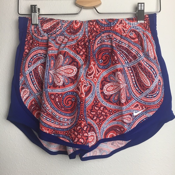 Nike Pants - Nike Women’s Dri-FIT Paisley Running Short Sz S